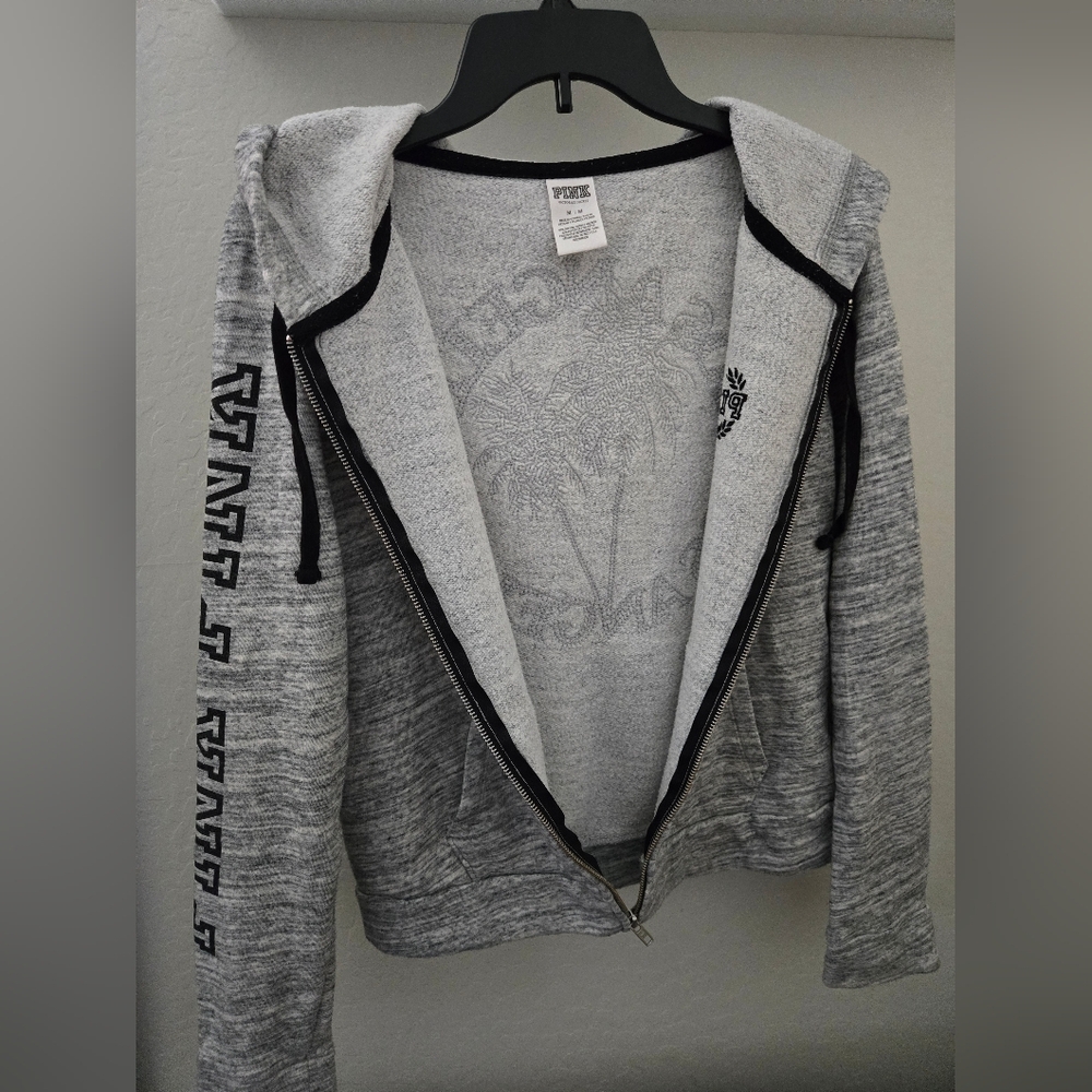 VS Pink  LA  Destination Hoodie.  (LIMITED EDITION) - Picture 6 of 7